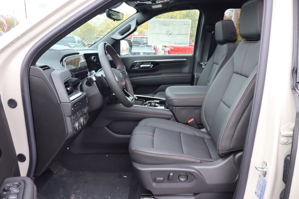 New 2027 Chevrolet Suburban RST w/ Advanced Technology Package AWD/4WD image 4