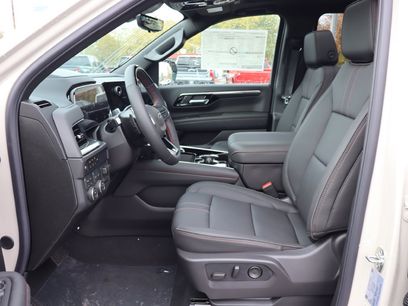 New 2027 Chevrolet Suburban RST w/ Advanced Technology Package