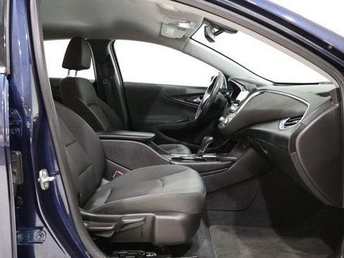 Used 2016 Chevrolet Malibu LT image 31