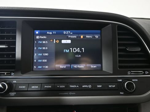 Used 2018 Hyundai Elantra Value Edition FWD image 27
