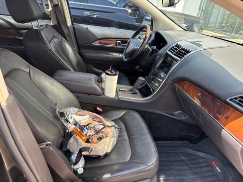 Used 2015 Lincoln MKX FWD w/ Equipment Group 101A image 12