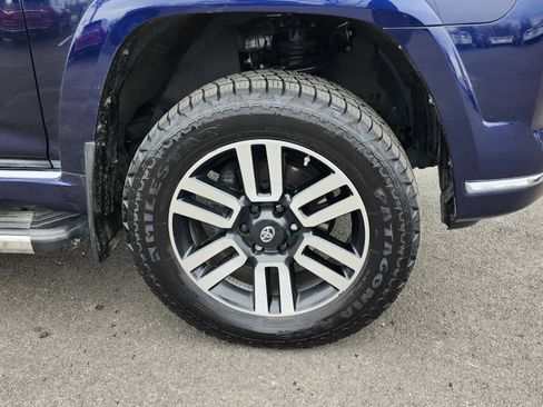 Used 2018 Toyota 4Runner Limited image 12