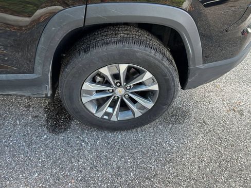 Used 2025 Chevrolet Equinox LT FWD image 29