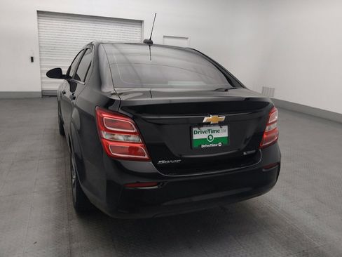 Used 2019 Chevrolet Sonic Premier FWD image 6