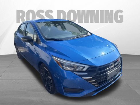 Used 2024 Nissan Versa SR FWD image 3