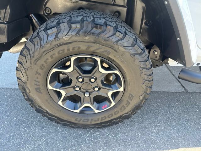Certified 2023 Jeep Wrangler Unlimited Rubicon w/ LED Lighting Group AWD/4WD image 36
