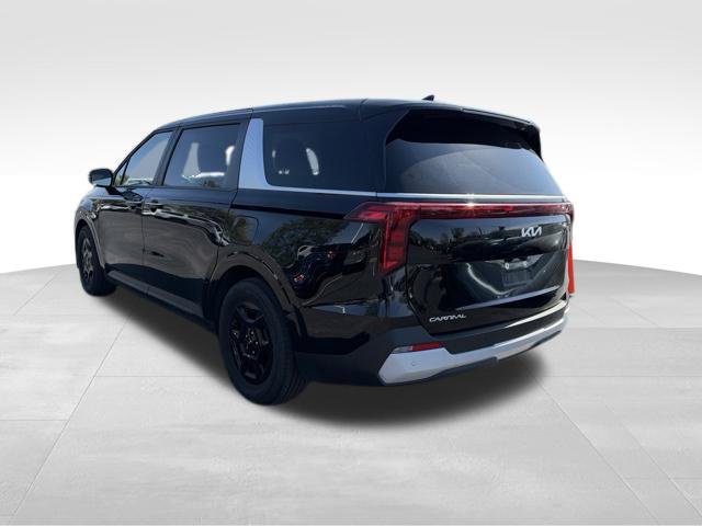 Certified 2026 Kia Carnival FWD image 6