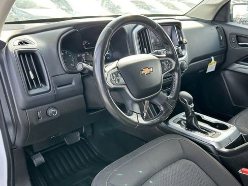 Certified 2022 Chevrolet Colorado LT w/ Fleet Safety Package image 19