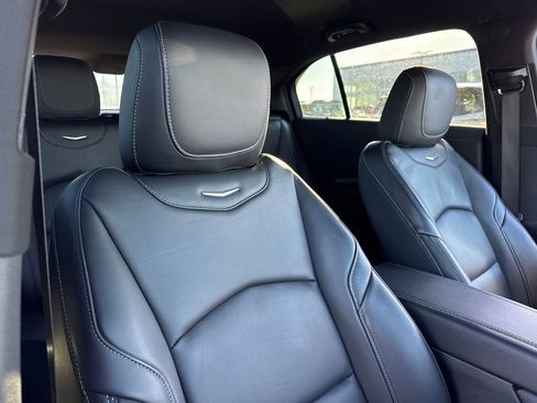 Used 2024 Cadillac XT4 Premium Luxury image 27