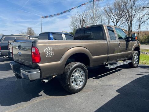 Used 2015 Ford F250 Lariat w/ Chrome Package image 5