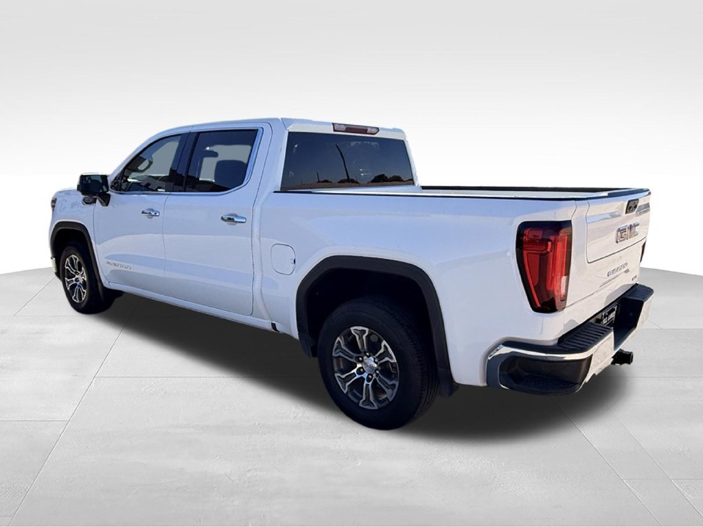 Used 2025 GMC Sierra 1500 SLT RWD image 9