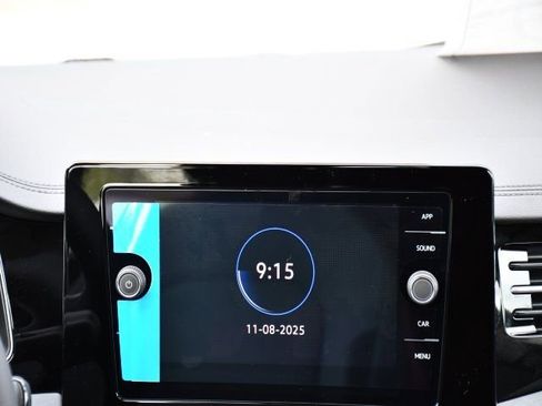 New 2026 Volkswagen Jetta SE image 28