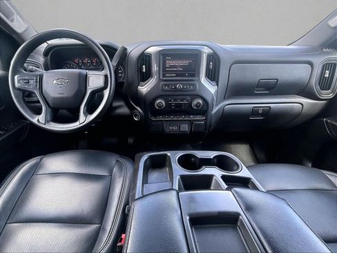 Used 2022 Chevrolet Silverado 1500 Custom Trail Boss AWD/4WD image 16