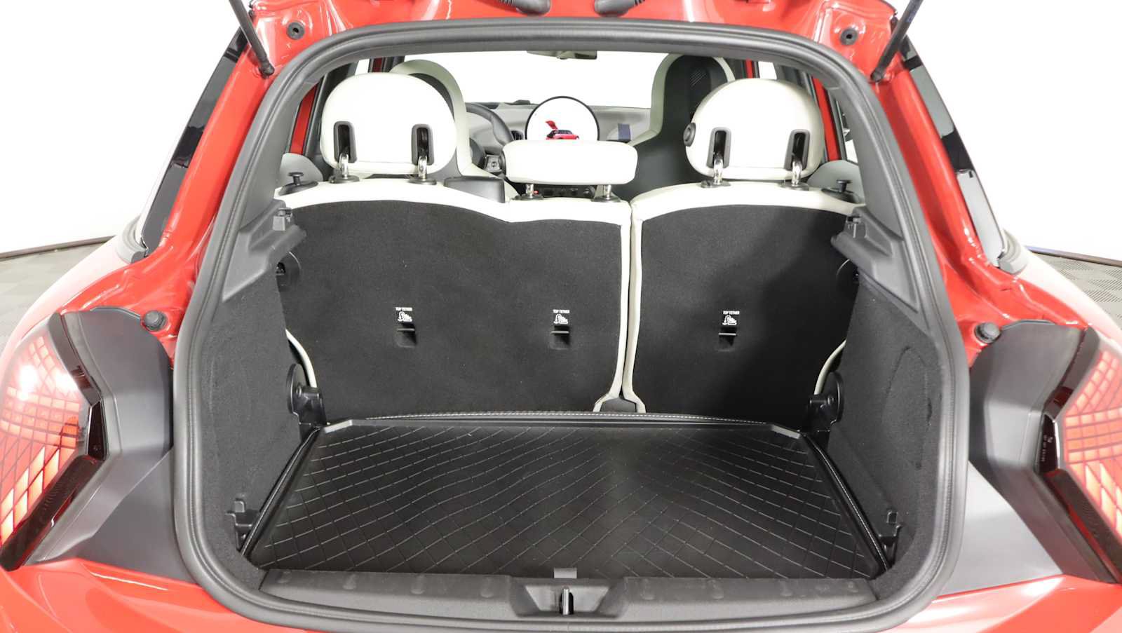 Used 2026 MINI Cooper 4-Door Hardtop FWD image 24