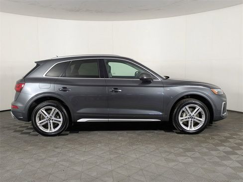 Used 2021 Audi Q5 e Premium Plus image 6