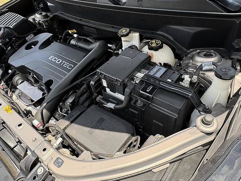 Used 2019 Chevrolet Equinox LT FWD image 24