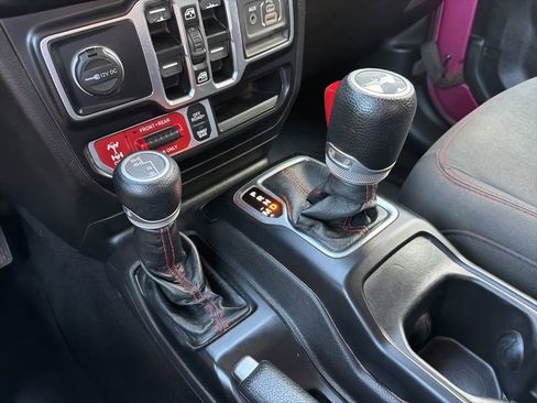 Used 2021 Jeep Wrangler Unlimited Rubicon image 17