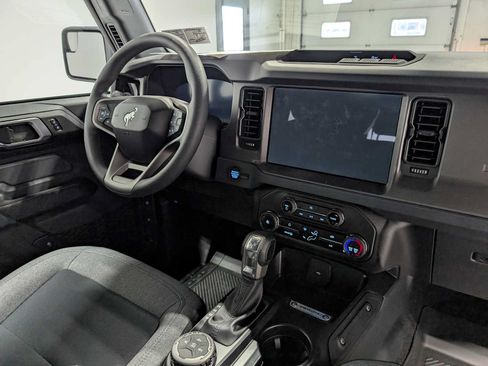 Used 2025 Ford Bronco 2-Door AWD/4WD image 42