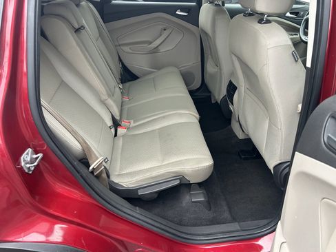 Used 2017 Ford Escape SE image 21