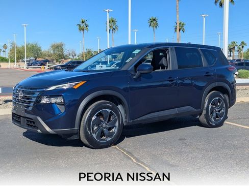 Certified 2025 Nissan Rogue SV image 1