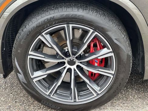 Certified 2025 BMW X5 M60i w/ Executive Package image 14