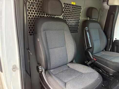 Used 2024 RAM ProMaster 2500 FWD image 16