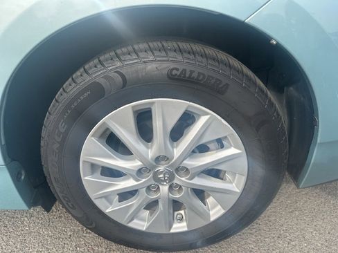 Used 2014 Toyota Prius Prime Plug-In Hybrid image 7