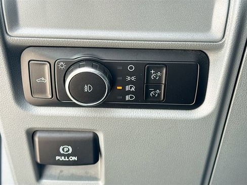 Used 2023 Ford F150 XLT RWD image 11