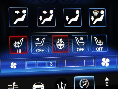 Used 2018 Maserati Levante GranSport image 8