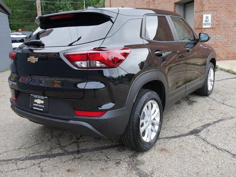 New 2026 Chevrolet TrailBlazer LS w/ LS Convenience Package AWD/4WD image 4