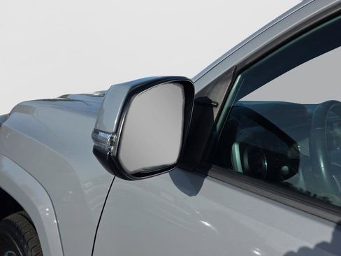Used 2019 Toyota Tacoma TRD Sport RWD image 28