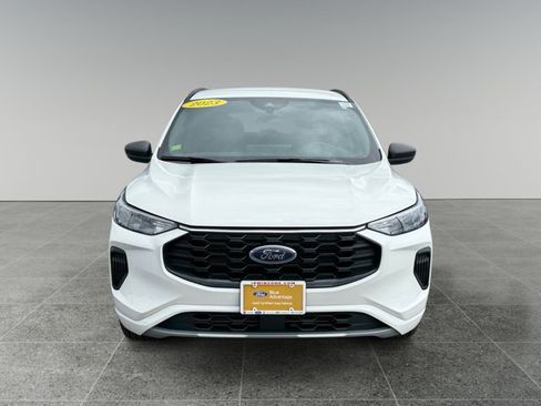 Used 2023 Ford Escape ST-Line w/ Tech Pack #1 AWD/4WD image 10