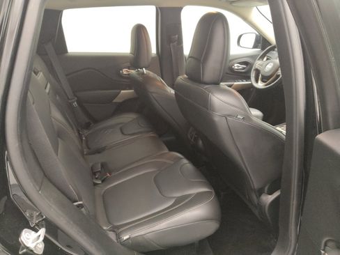 Used 2018 Jeep Cherokee Limited w/ High Altitude Package image 19