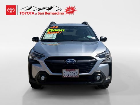 Used 2024 Subaru Outback Premium AWD/4WD image 8
