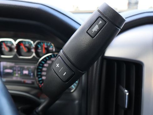 Used 2018 GMC Sierra 1500 SLT w/ SLT Premium Package image 18