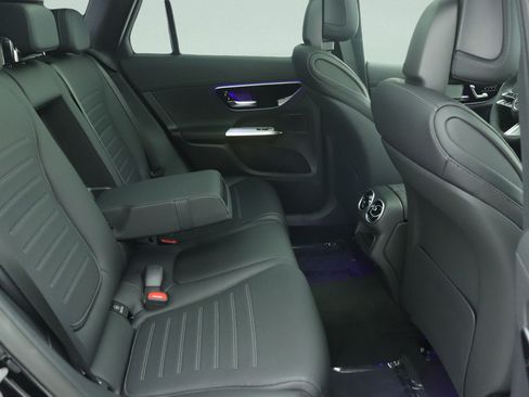 New 2026 Mercedes-Benz GLC 300 image 8