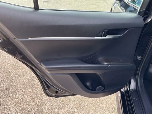 Certified 2022 Toyota Camry SE image 43