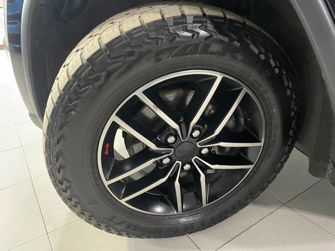 Used 2019 Jeep Grand Cherokee Trailhawk image 12