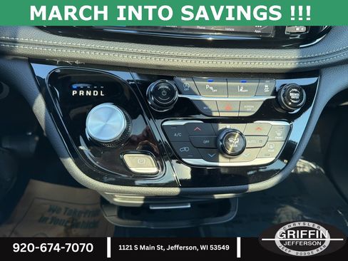 New 2026 Chrysler Pacifica Select image 25