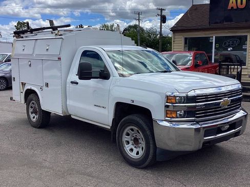Used 2015 Chevrolet Silverado 3500 W/T RWD image 2
