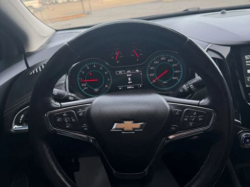 Used 2018 Chevrolet Cruze Premier w/ Enhanced Convenience Package image 18
