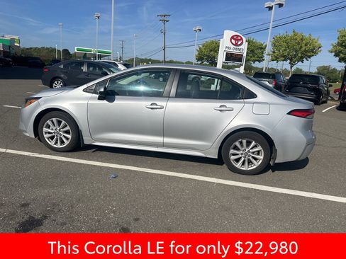 Used 2026 Toyota Corolla LE w/ LE Premium Package image 28