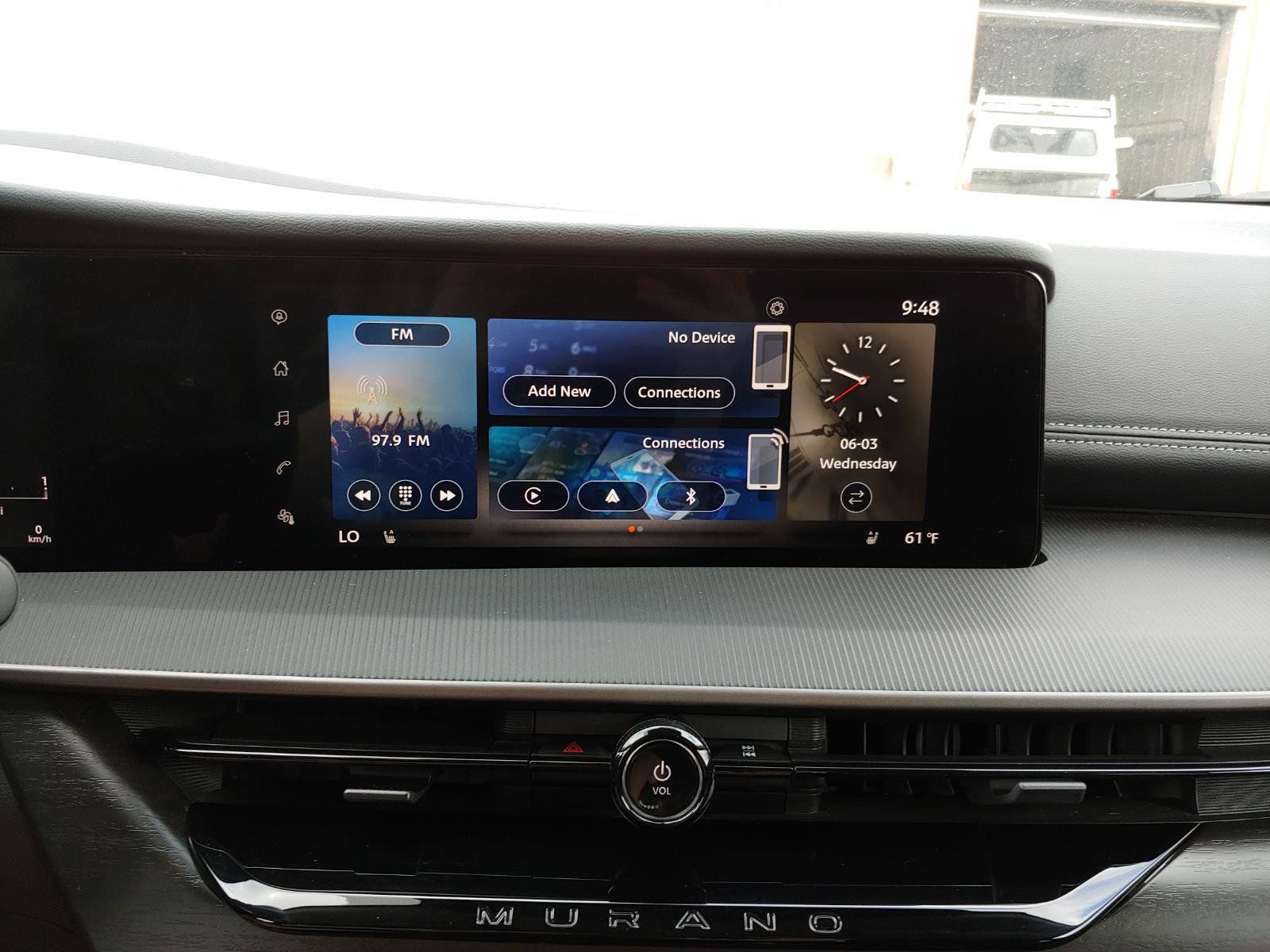 Used 2025 Nissan Murano SV AWD/4WD image 20