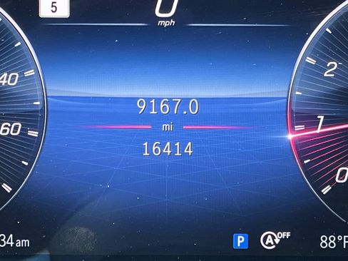 Certified 2025 Mercedes-Benz GLA 35 AMG 4MATIC image 38