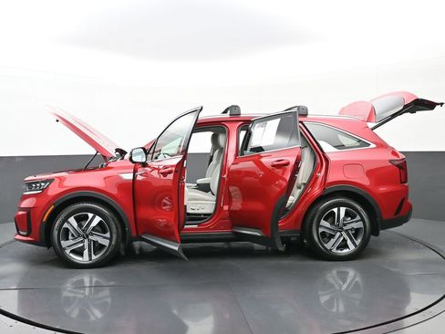 Used 2023 Kia Sorento SX Prestige w/ Panoramic Sunroof Package image 62