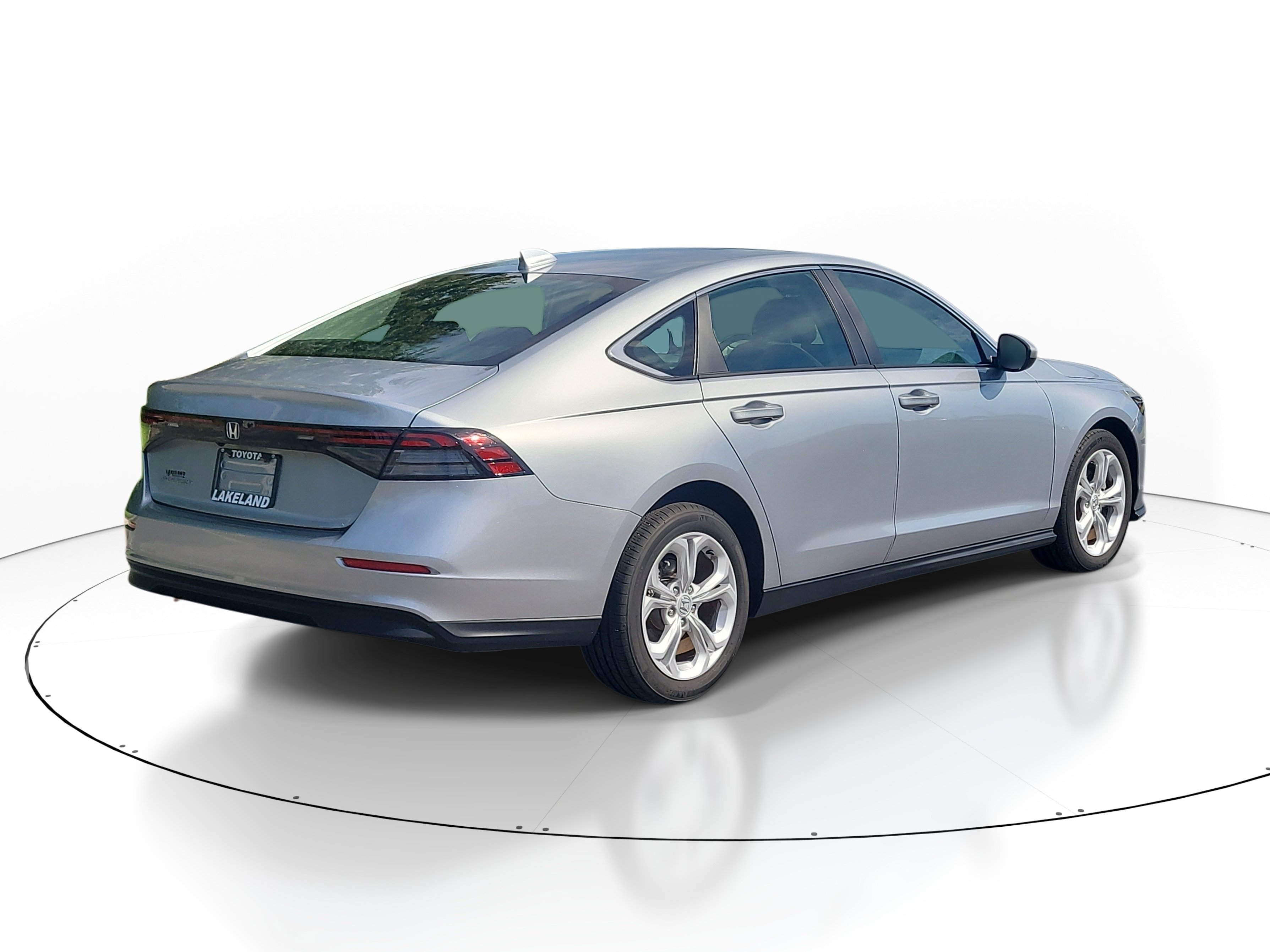 Used 2025 Honda Accord LX image 7