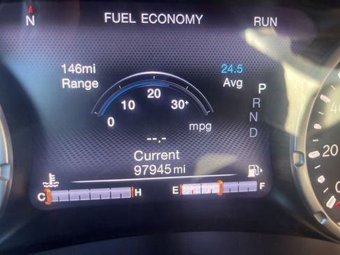 Used 2018 Jeep Renegade Latitude w/ UConnect 8.4 Nav Group image 14