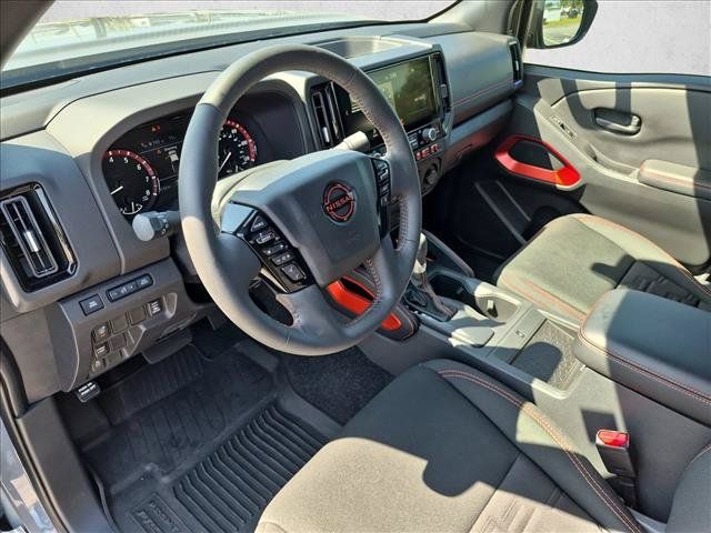Used 2026 Nissan Frontier Pro-X w/ Pro-X Convenience Package RWD image 10