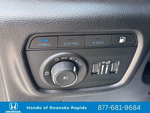 Used 2024 Jeep Grand Cherokee Limited 4xe image 36