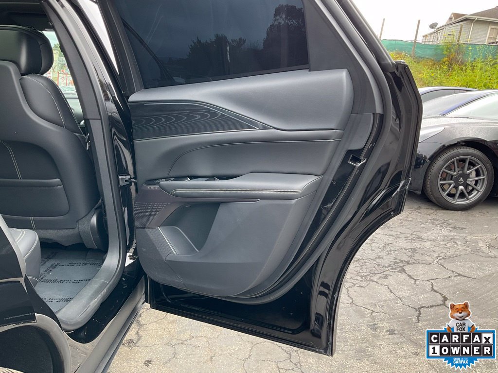 Used 2024 Cadillac Lyriq Sport RWD image 58